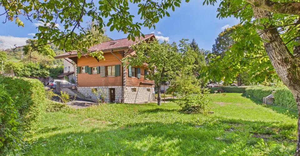 Reserviert -Chalet au charme authentique avec ruisseau et grand terrain  Vermes – photo 22 sur 34