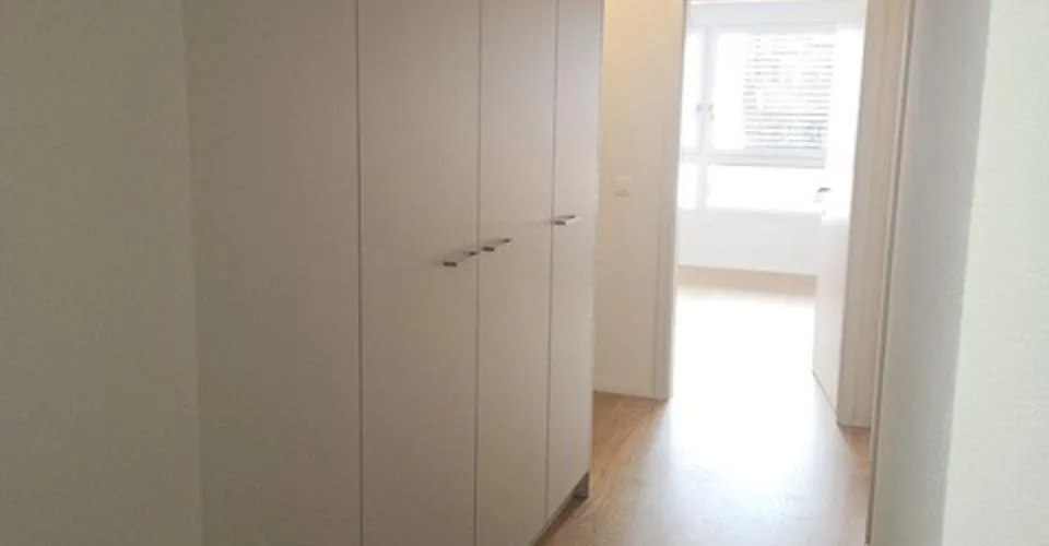 Bel appartement de 4.5 pièces, lumineux et bien situé au centre de La Chaux-de-Fonds – Foto 3 von 9