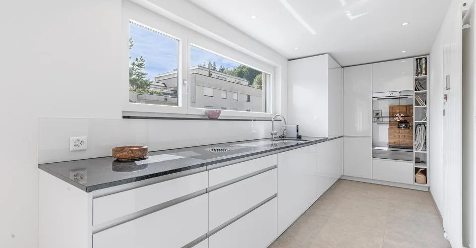 Appartement de charme au dernier étage avec une terrasse magnifique – photo 4 sur 26