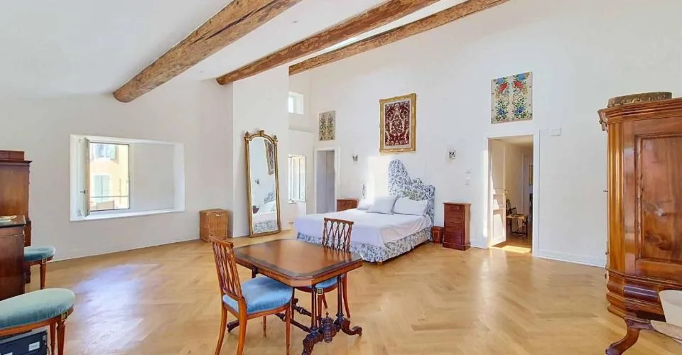 An exceptional residence in the heart of Genolier – photo 7 of 13