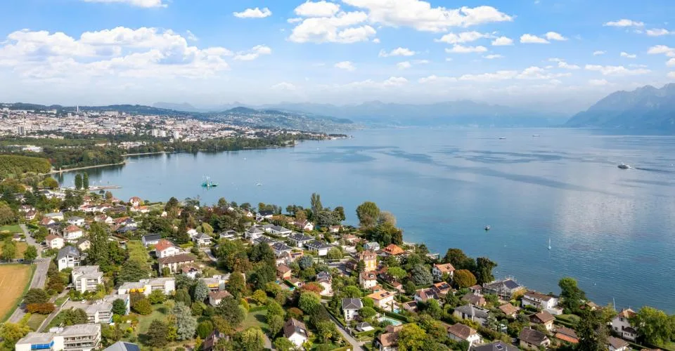 Un appartement d'exception, au calme et à deux pas du lac – Foto 2 von 13