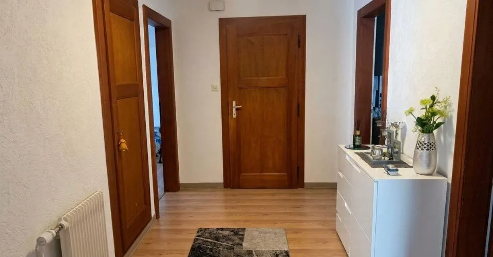 Villa with two apartments in L'Orient – photo 2 of 8