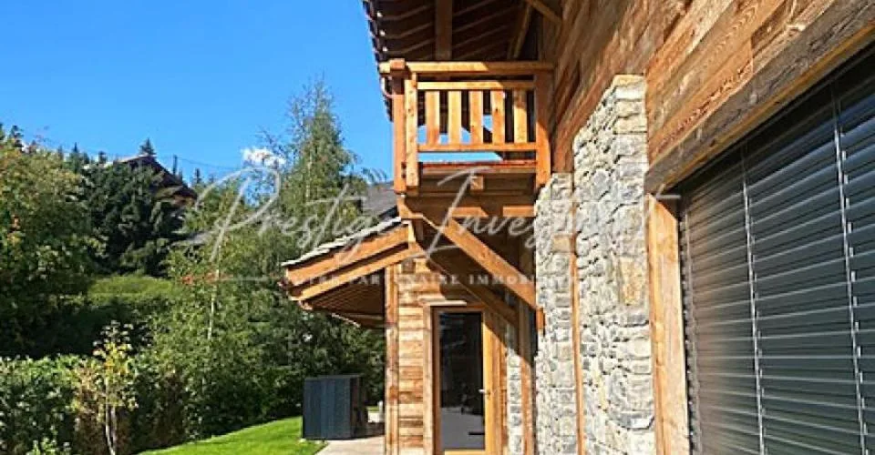 Magnifique Chalet Prestige: le golf en voisin, les Alpes en horizon. – photo 6 of 13