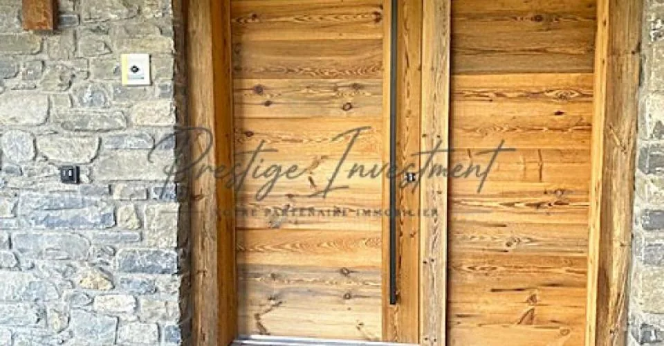Magnifique Chalet Prestige: le golf en voisin, les Alpes en horizon. – photo 4 of 13