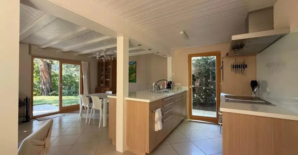 Charmantes Chalet 3 Schlafzimmer Zentrum Station – Foto 6 von 13