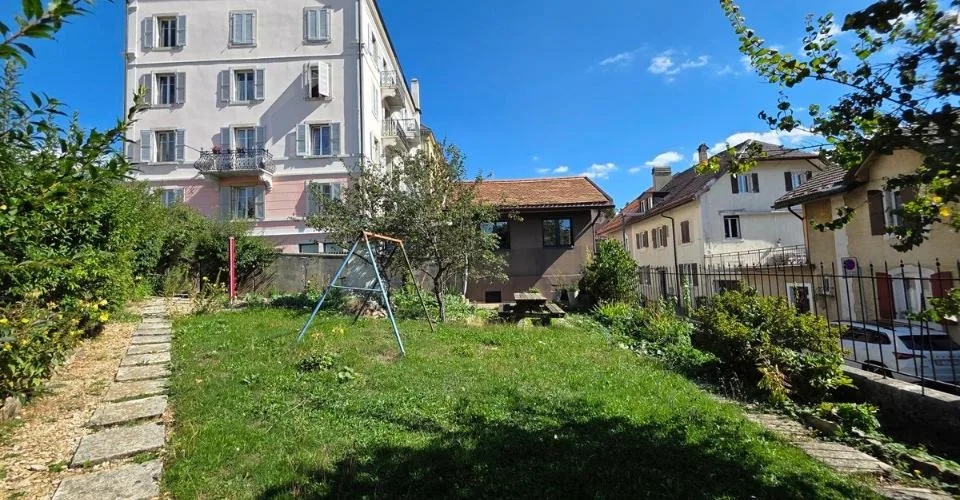 Spacieux appartement de 5,5 pièces bénéficiant de beaux volumes, d'une agréable luminosité – photo 11 sur 12