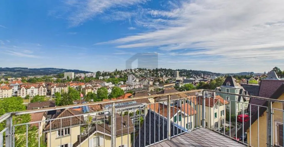 DACHTERRASSE UND BALKON AN ZENTRALER LAGE – foto 2 di 12