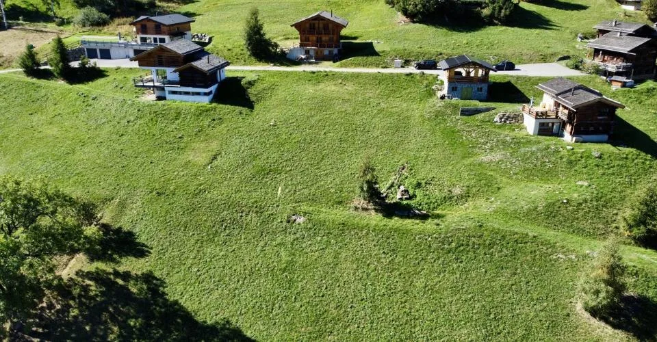 Parcelle prête à accueillir votre futur chalet à La Tzoumaz – foto 2 di 7