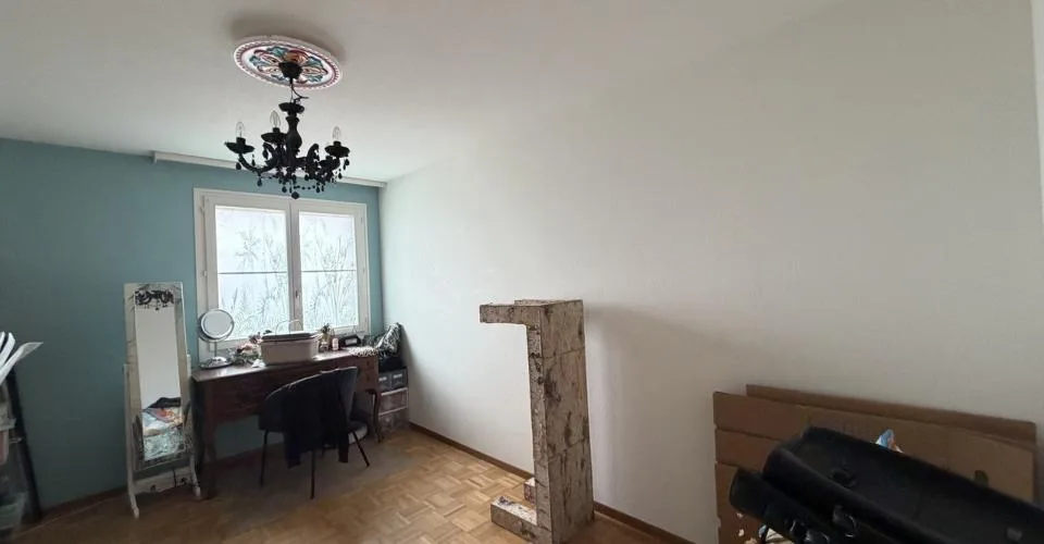 Bel appartement avec jardin et jacuzzi à Bottens