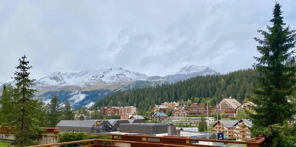 Beau studio à louer à 3 minutes à pied de la rue du Prado (centre de Crans). – Foto 6 von 6