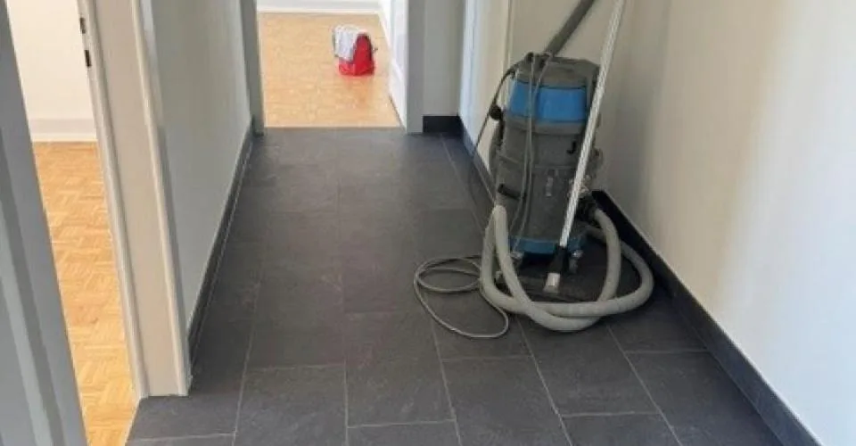 Appartement de 2 pièces entièrement rénové – Foto 7 von 7