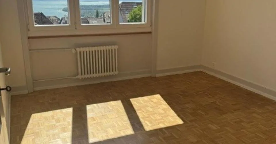 Appartement de 2 pièces entièrement rénové – Foto 5 von 7
