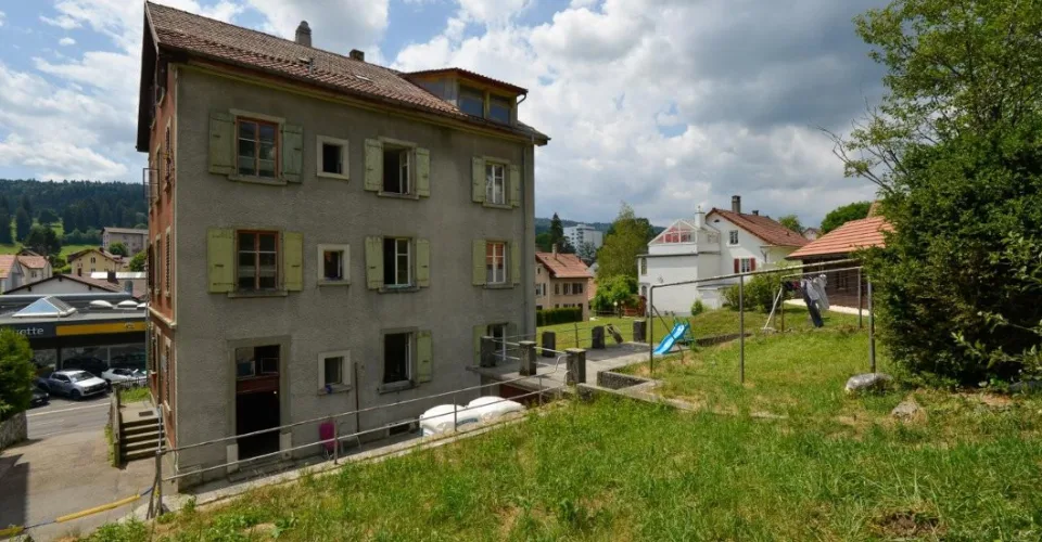 Authentique immeuble locatif à vendre – Foto 2 von 13