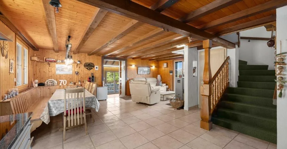 Splendide chalet de 8.5 pièces aux Paccots – Foto 5 von 13