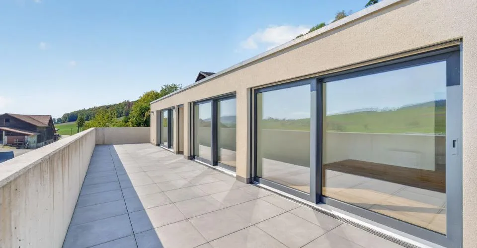 Neues 4,5-Zimmer-Apartment mit Terrassen und Blick auf die Voralpen – Foto 3 von 19