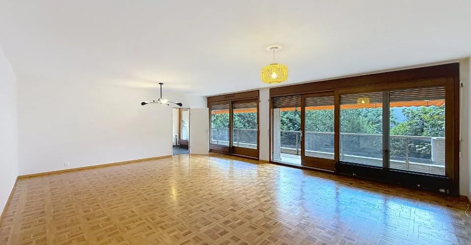 Jolie appartement avec 3 chambres – Foto 2 von 16