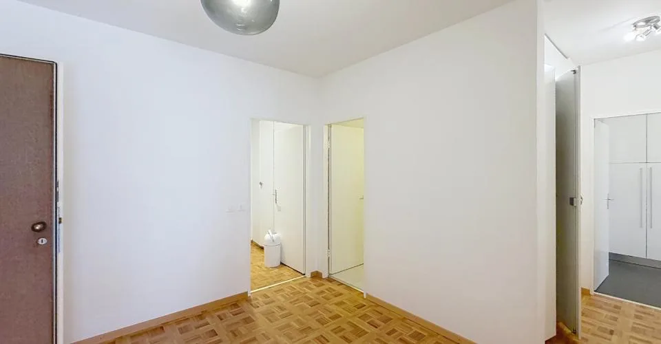 Jolie appartement avec 3 chambres – Foto 8 von 16