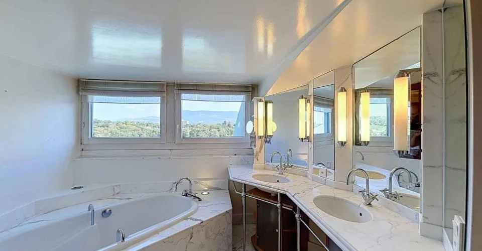 Duplex de 8 pièces en attique avec vue panoramique – Plateau de Frontenex – Foto 5 von 10