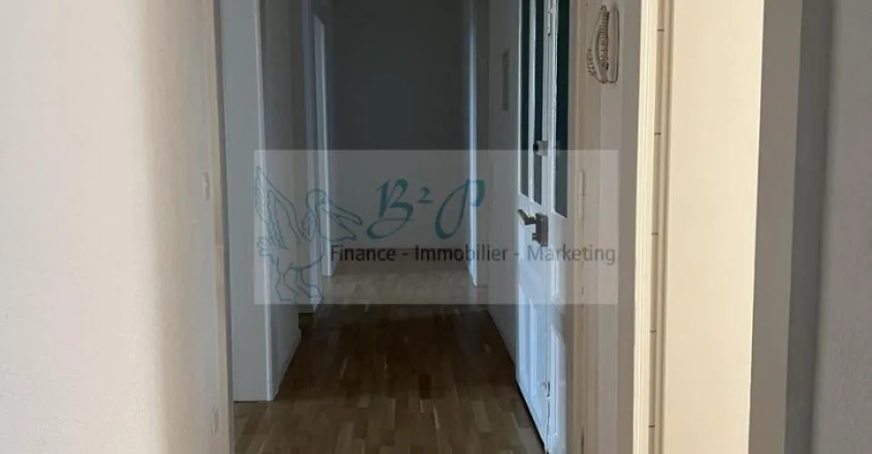 Grand appartement de 4.5 pièces avec vue sur le lac – Foto 3 von 13
