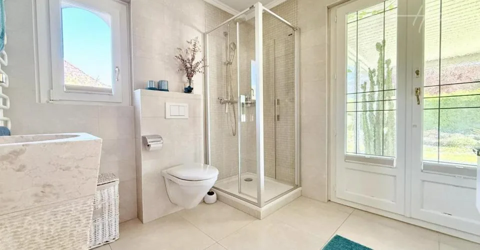 VETROZ, wunderschöne Villa mit Charakter in absoluter Ruhe - Pool – Foto 8 von 12