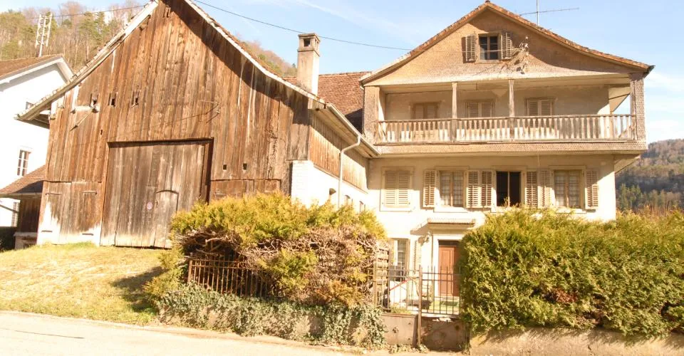 A vendre à Soyhières (Delémont) Ancienne maison à rénover ou démolir – foto 7 di 8
