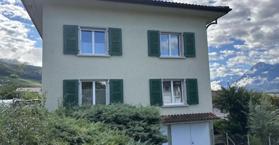 Gebäude und Baugrundstück in Ollon – Foto 3 von 13