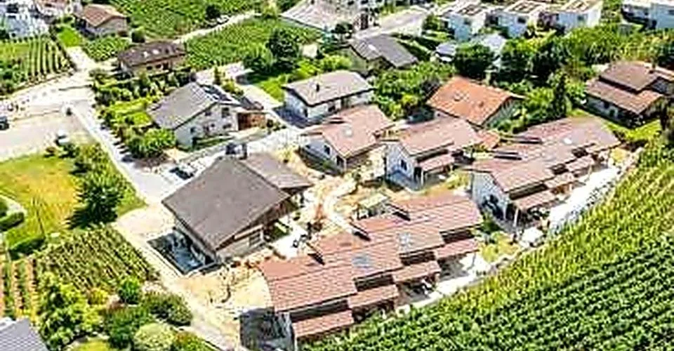Immeuble Individuel Plurifamilial + Maison Contigüe d’Angle - Rendement 4.04% brut – Foto 2 von 25