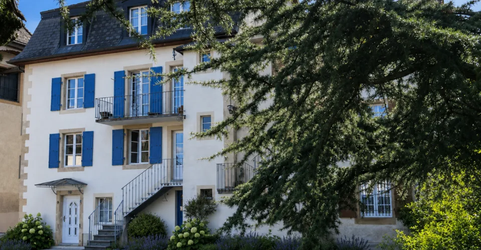 Conjuguer habitation, activité libéral ou rendement à deux pas du lac – photo 11 sur 12