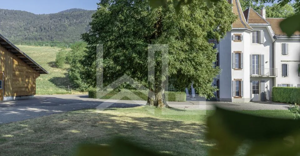 Maison de charme et de caractère avec vue panoramique – Foto 3 von 13