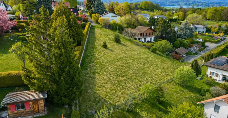 Parcelle constructible avec vue imprenable sur les Alpes ! – Foto 2 von 10