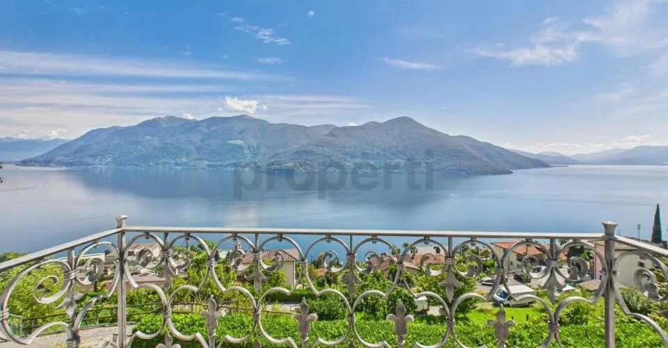 Maison unifamiliale accueillante avec vue imprenable sur le Lago Maggiore à Brissago – photo 17 sur 26