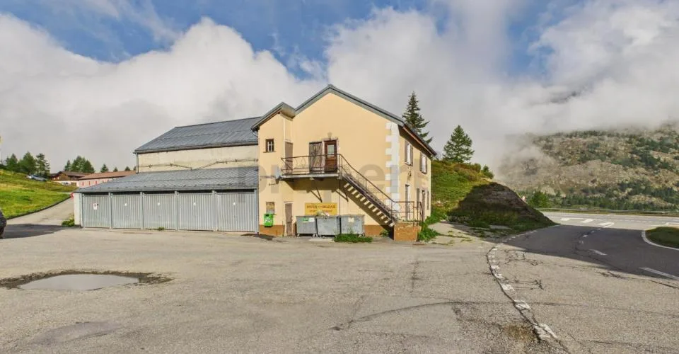 Historisches Pass-Juwel auf 2'005 m ü. M.: 228 m² Wohnfläche, alpine Traumkulisse und vielseitige Nutzung – Foto 13 von 16