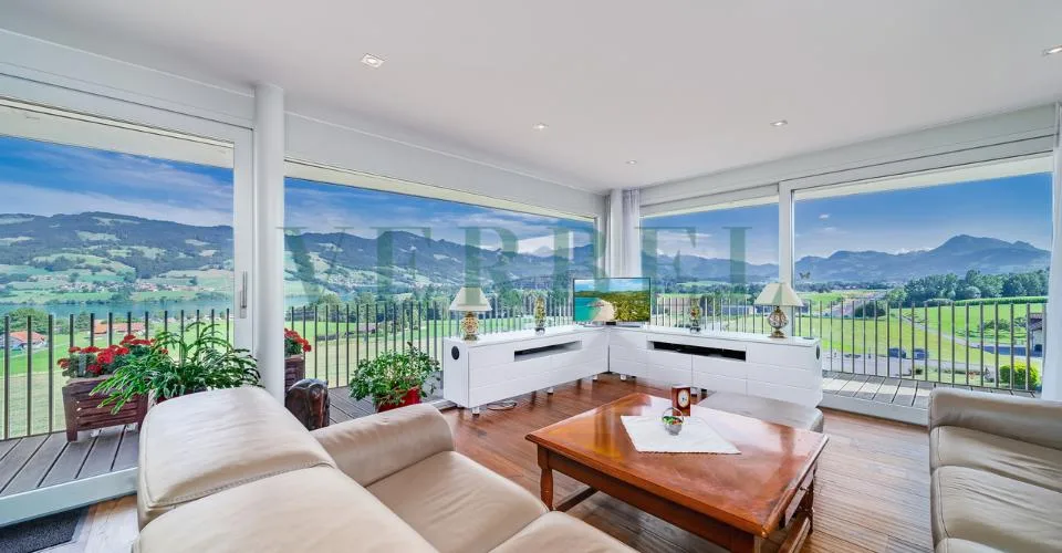 Duplex en attique avec vue exceptionnelle sur lac et montagnes – photo 15 sur 39