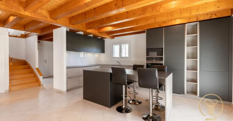 EXCLUSIVITY! 3' from GIMEL - nice semi-detached villa with 5.5 rooms in a quiet and very pleasant neighborhood. – photo 12 of 27