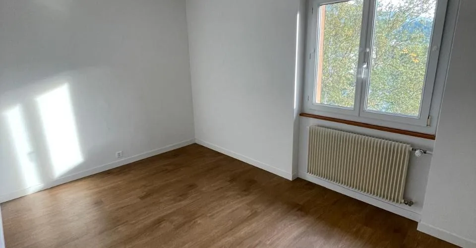 A louer: appartement 3.5 pièces - J. -R. Fiechter 27, Villeret – Foto 2 von 6