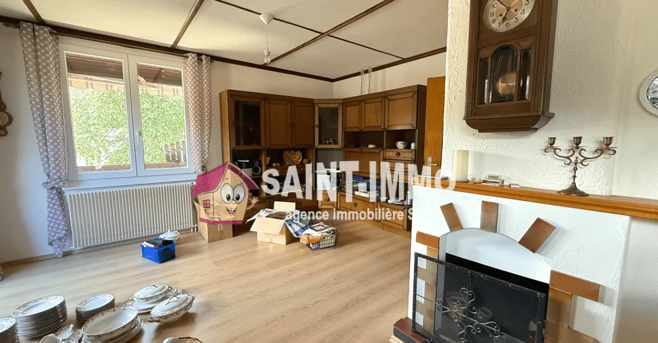 Chalet composé de deux appartements (3 & 6.5 pièces) avec jardin arboré de 840 m2, terrasse et garages – Foto 13 von 25