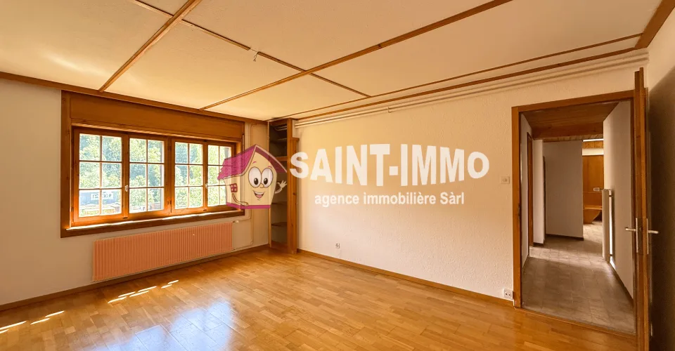 Chalet composé de deux appartements (3 & 6.5 pièces) avec jardin arboré de 840 m2, terrasse et garages – Foto 5 von 25
