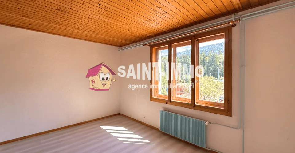 Chalet composé de deux appartements (3 & 6.5 pièces) avec jardin arboré de 840 m2, terrasse et garages – Foto 8 von 25