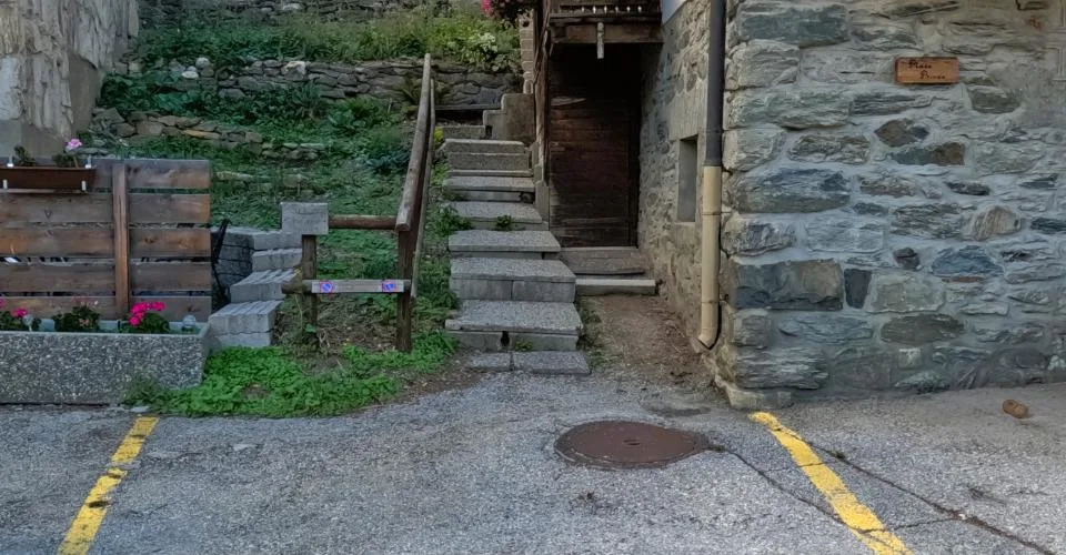 Charmant appartement 3,5 pièces au cœur du vieux village de Grimentz – Foto 15 von 37