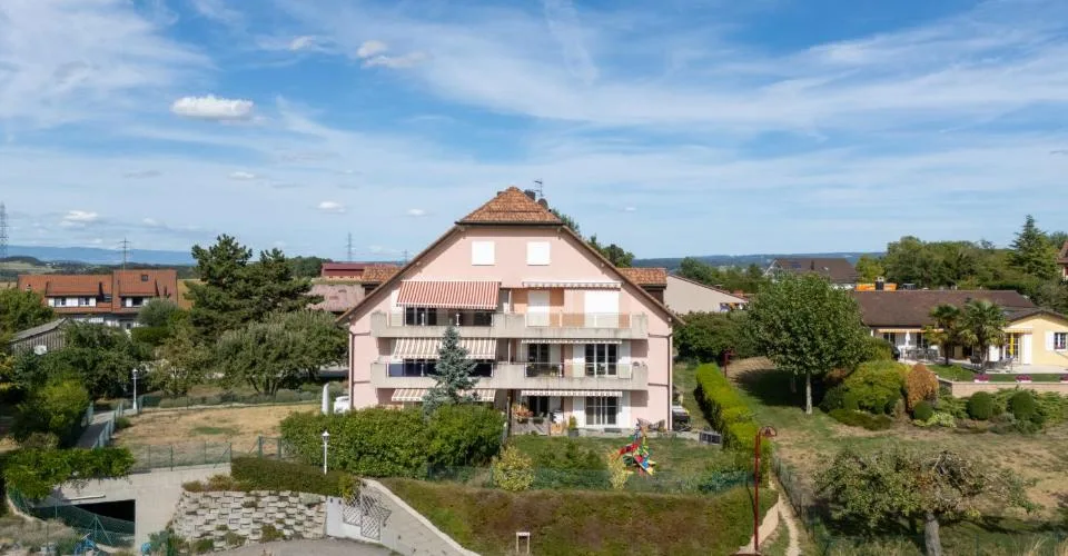 Lumineux duplex 5,5 pièces avec balcon – photo 3 sur 26