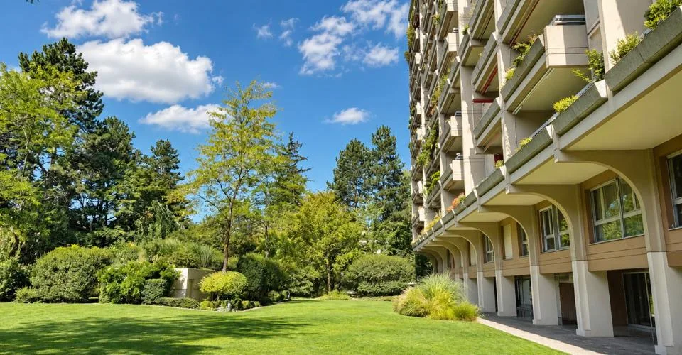 Spacieux appartement de standing - 8 pièces - Genève Rive droite – photo 8 of 9