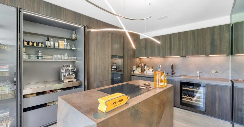 Résidence ultra haut de gamme, vie de plain-pied avec jardin — Exclusivité – Foto 5 von 8