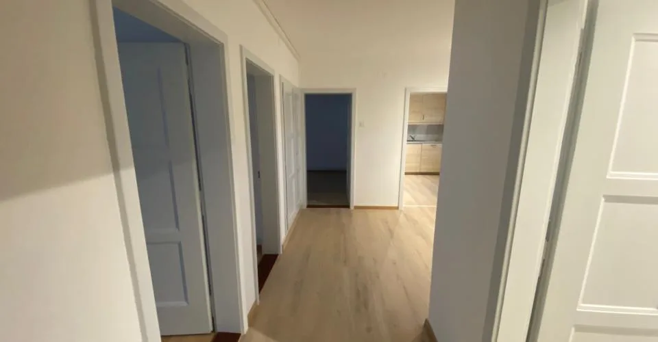 A louer: appartement 3.5 pièces avec terrasse, Principale 24 - Bévilard – Foto 7 von 9
