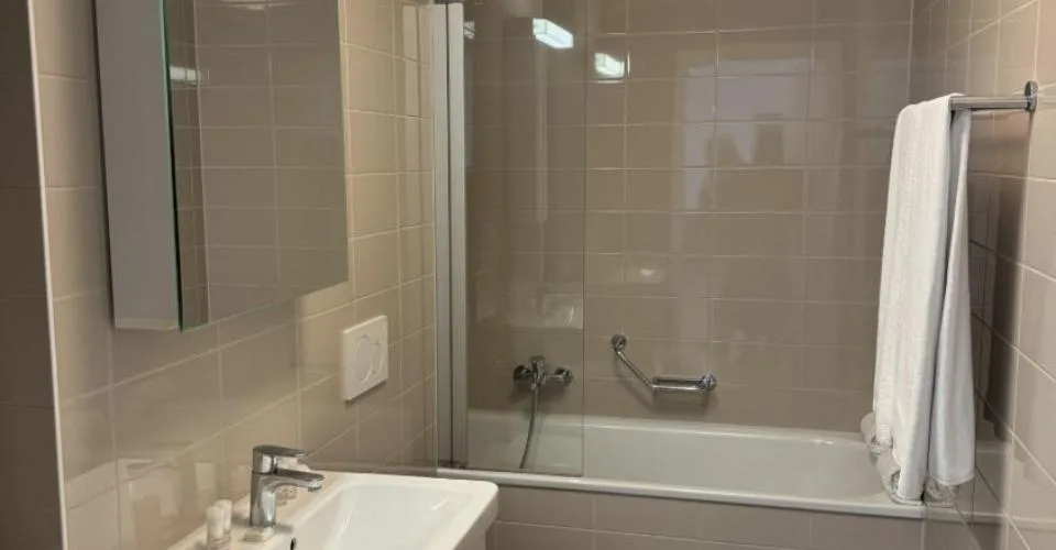 2.5 Zimmer möbl. Wohnobjekt in Lausanne – photo 11 of 11