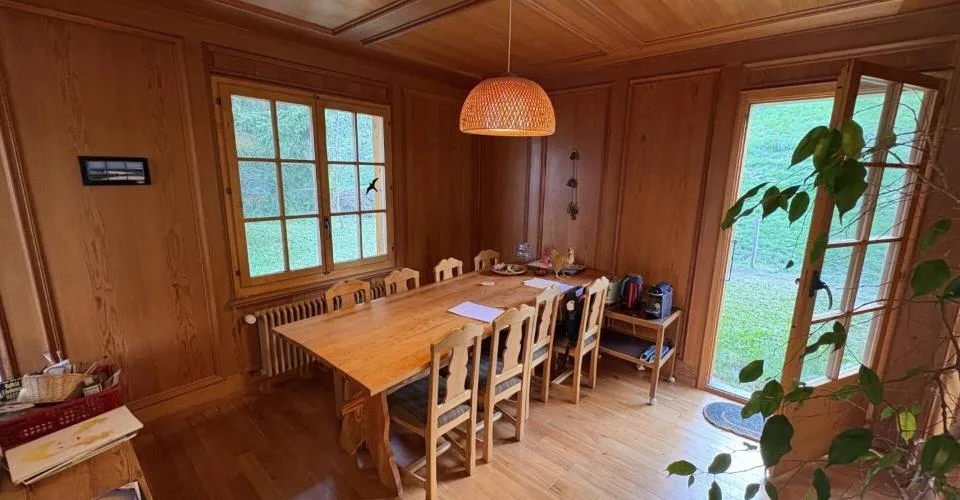 Charmante möblierte 4,5-Zimmer-Wohnung – Foto 2 von 8
