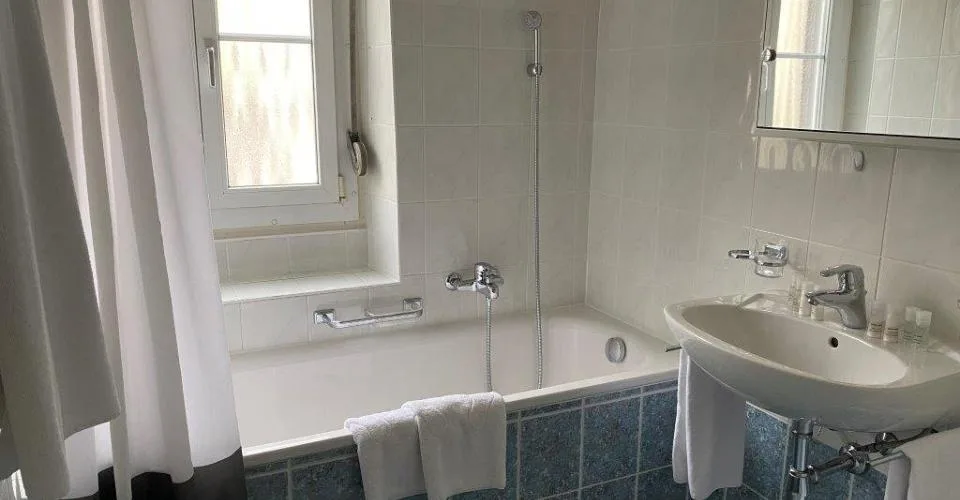 4.5 Zimmer möbl. Wohnobjekt in Lausanne – Foto 11 von 13
