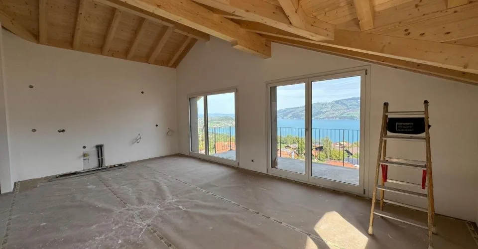 Herrliche Sicht auf den Thunersee, Grosszügige Terrasse (ca. 30 m²), Erstbezug im Neubau mit vier Einheiten – Foto 12 von 18