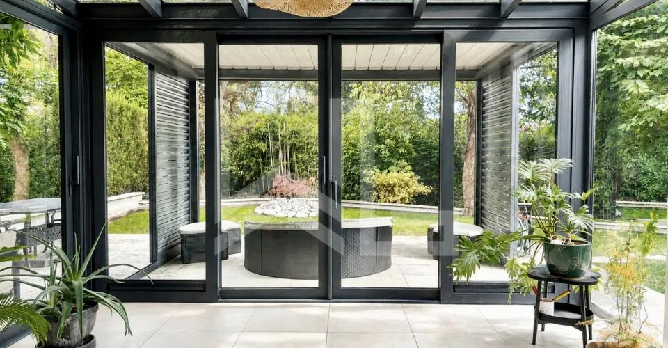 Villa familiale à Corsier : luminosité, espace et bien-être – foto 3 di 18