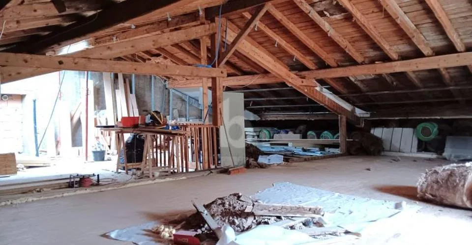 SPAZIO GREZZO, PERMESSO DI COSTRUZIONE IN VIGORE! – foto 10 di 12