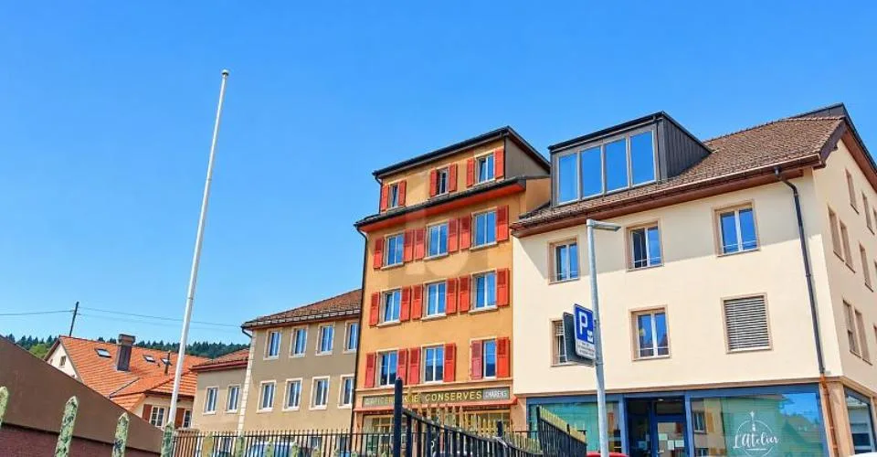 SPACIEUX ET TRAVERSANT :INVESTISSEMENT OU RÉSIDENCE – photo 7 sur 8